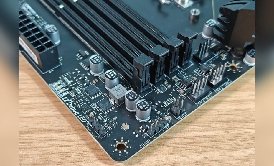 How to Test a Motherboard With Multimeter