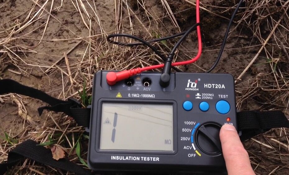 How to Test Electric Fence With a Multimeter